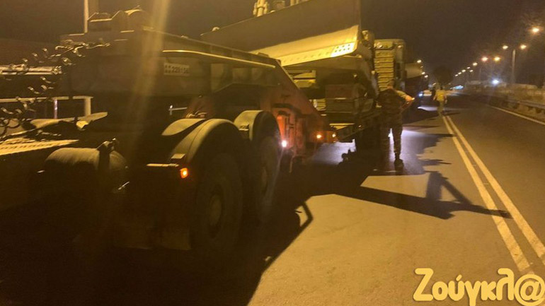 Νύχτα τρόμου για ολόκληρη τη βόρεια Αττική – Εκκενώνεται και ο Άγιος Στέφανος