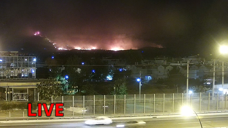 Δείτε LIVE από την κάμερα της «Ζούγκλας» τη νέα επικίνδυνη αναζωπύρωση στην Βαρυμπόμπη