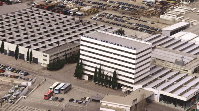 Αυτοκίνητα για τις έκτακτες ανάγκες των πυρκαγιών παραχώρησε ο Όμιλος Επιχειρήσεων Σαρακάκη 