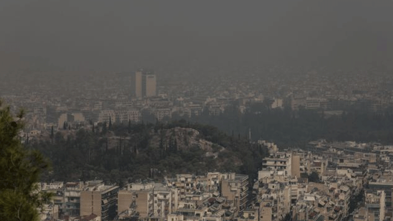 Άσχημη η κατάσταση της ατμόσφαιρας στο Λεκανοπέδιο Αττικής από τα μικροσωματίδια των πυρκαγιών