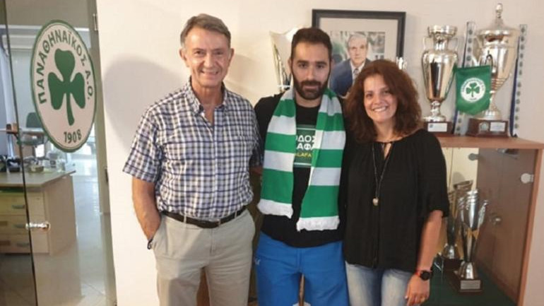 Συνεχίζει την άρση βαρών ο Θοδωρής Ιακωβίδης!