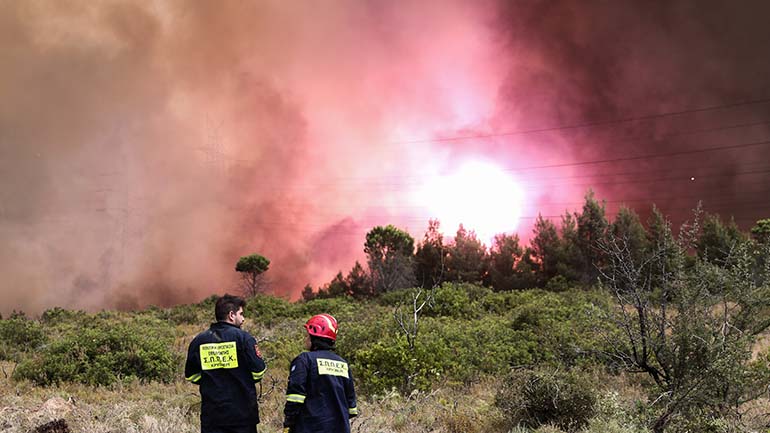 Οι Δήμοι Σαρωνικού και Χαλανδρίου δίπλα στους πυρόπληκτους με συγκέντρωση ειδών πρώτης ανάγκης