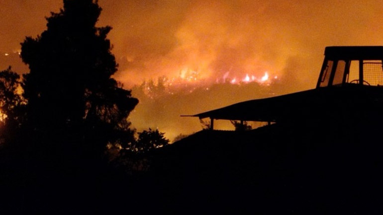 Μάχη με τις φλόγες στους Θρακομακεδόνες