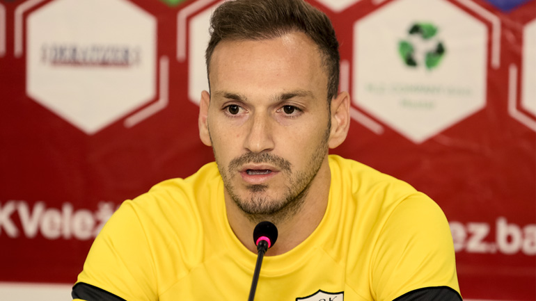 Διαψεύδει η ΑΕΚ για Μπακάκη και Γκόρνικ