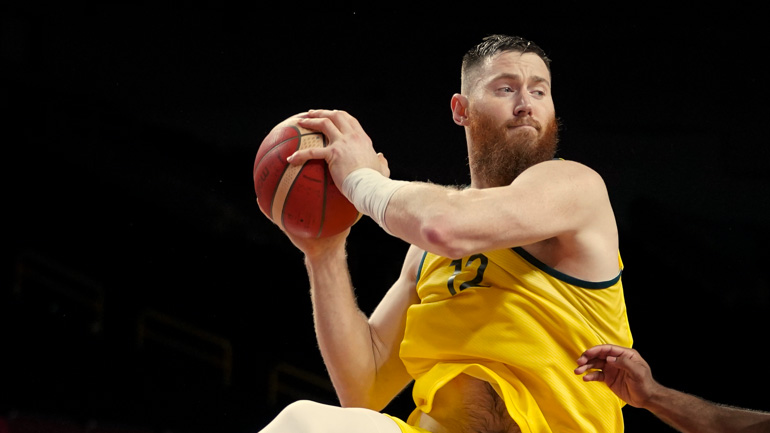 Αυστραλία: Στο νοσοκομείο με σοβαρή νευρική βλάβη ο Άρον Μπέινς!