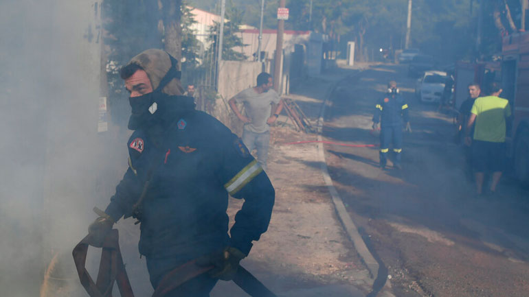 Εύβοια: Καλά στην υγεία του ο πυροσβέστης που τραυματίστηκε στη Λίμνη