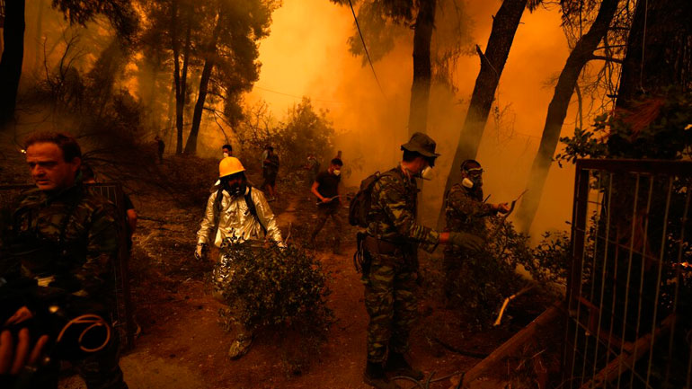 Αντιδήμαρχος Μαντουδίου Ευβοίας: Έγιναν στάχτη 1.000 σπίτια