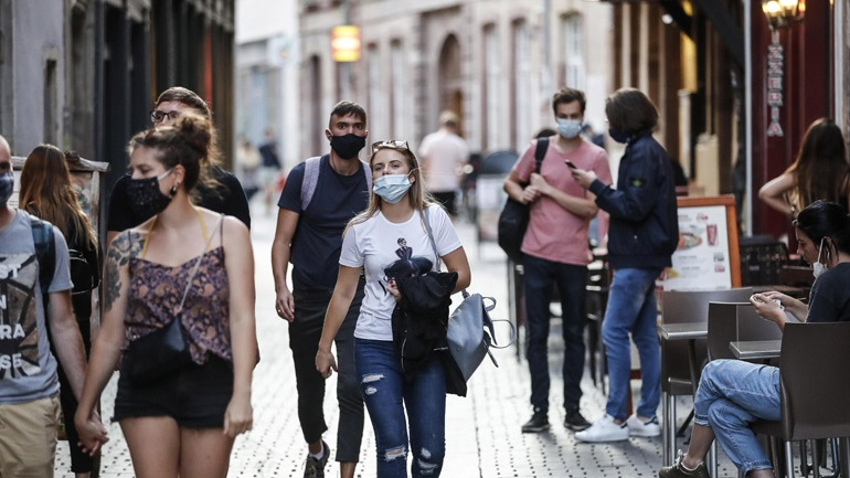 Γαλλία: Το υγειονομικό πάσο μπαίνει στην καθημερινότητα των πολιτών