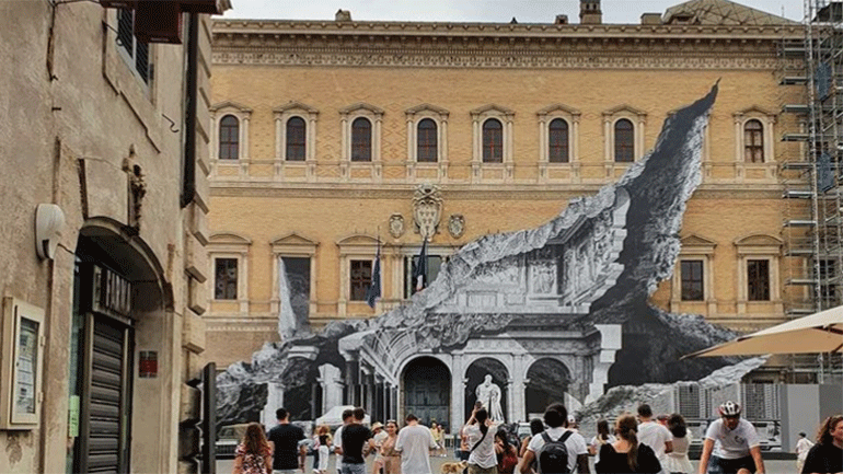 «Ματιά» στο εσωτερικό του Palazzo Farnese στη Ρώμη με την οφθαλμαπάτη του JR