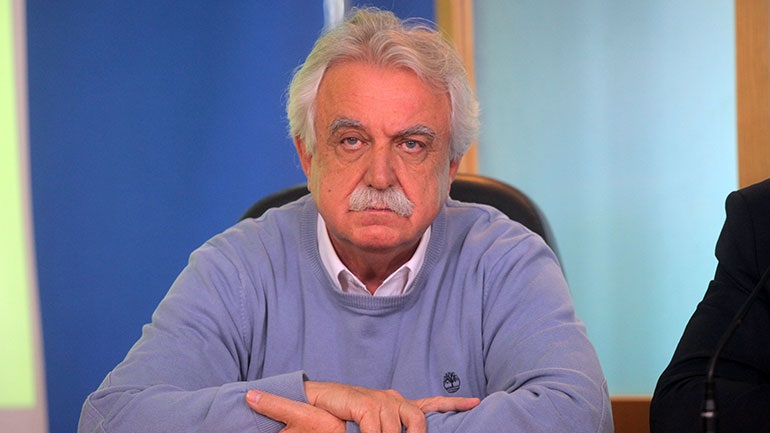 Ο κ. Μπένος, η συστημική «εφεδρεία» και τα «Φρουτάκια»