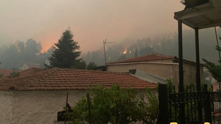 Βόρεια Εύβοια: Σε ύφεση τα μέτωπα της πυρκαγιάς