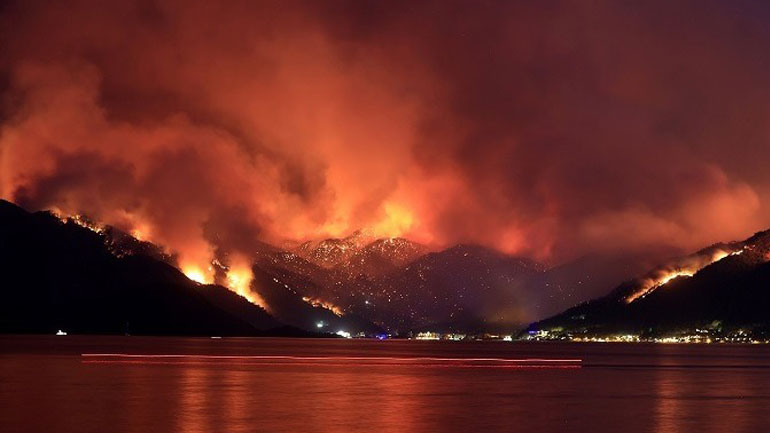 Το βόρειο τμήμα της Toυρκίας πλήττεται από πλημμύρες μερικές ημέρες μετά τις καταστροφικές πυρκαγιές