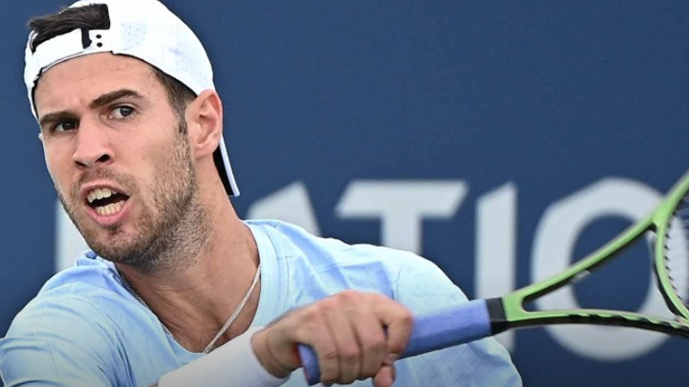 Τένις: Ο Κατσάνοφ στον δρόμο του Τσιτσιπά στο Rogers Cup