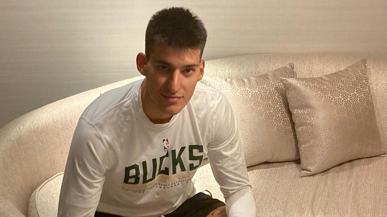 Το πρώτο καλάθι του Καλαϊτζάκη με τους Μιλγουόκι Μπακς!