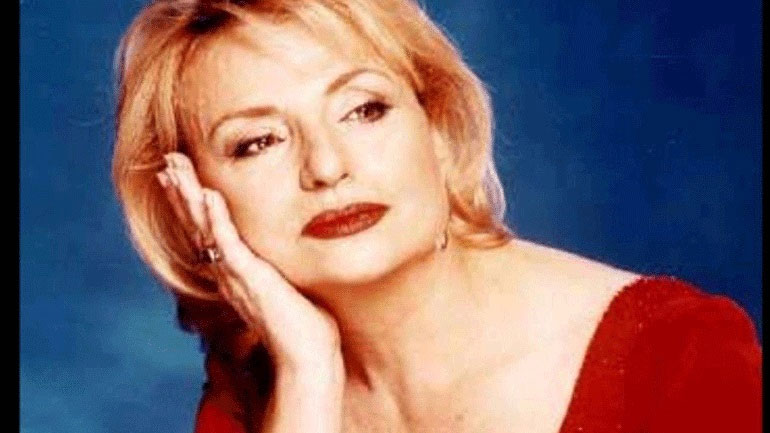 Σαν σήμερα έφυγε από τη ζωή η σπουδαία τραγουδίστρια, Βίκυ Μοσχολιού