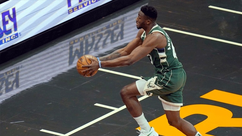 Ανανεώνει με τους Μπακς ο Θανάσης Αντετοκούνμπο