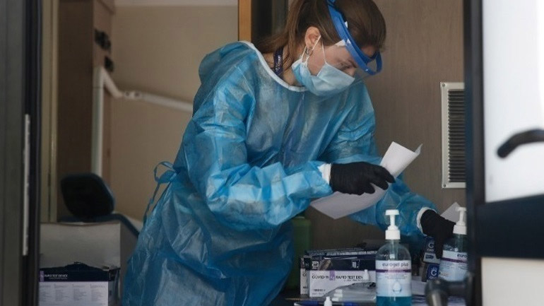 Πού μπορείτε να κάνετε δωρεάν rapid test το Σάββατο