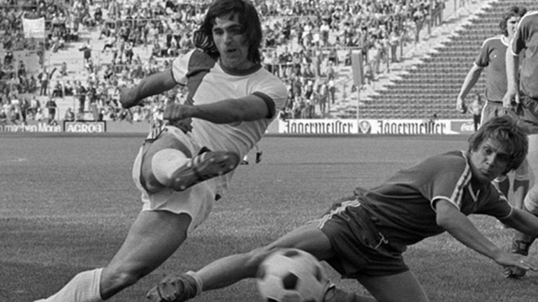 Ο κεραυνός χτύπησε τον bomber πριν έξι χρόνια