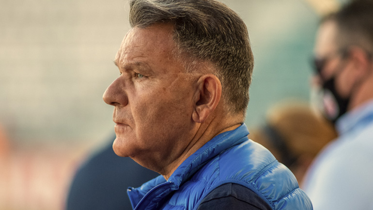 Επεισόδιο Κούγια-Μπέου στην Σκιάθο: Καταγγέλλει χειροδικία εναντίον του ο μεγαλομέτοχος της ΑΕΛ – Tι απαντά ο πρόεδρος του Βόλου