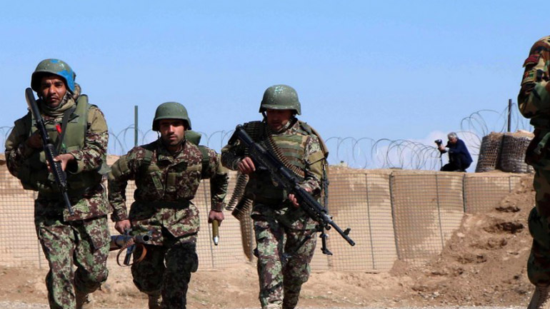 Το Ουζμπεκιστάν ανακοίνωσε ότι εκατοντάδες Αφγανοί στρατιώτες με δεκάδες αεροσκάφη πέρασαν τα σύνορα