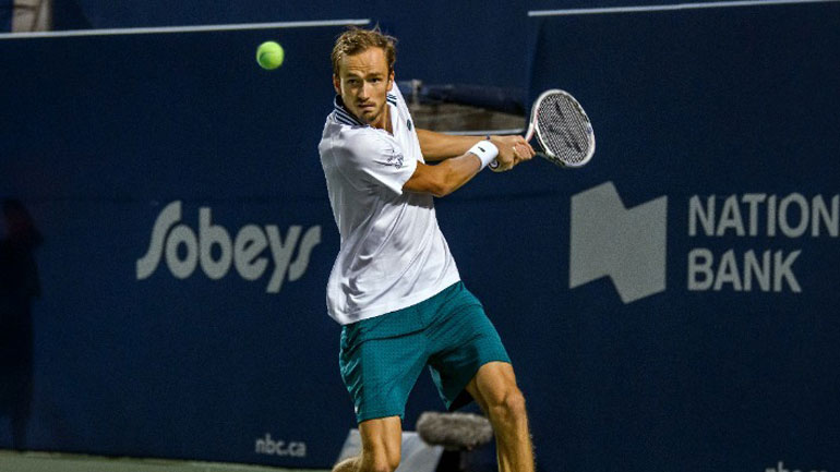 Το σήκωσε ο Μεντβέντεφ στον Καναδά