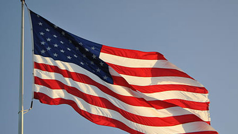 Υποστολή της αμερικανικής σημαίας στην πρεσβεία των ΗΠΑ στην Καμπούλ