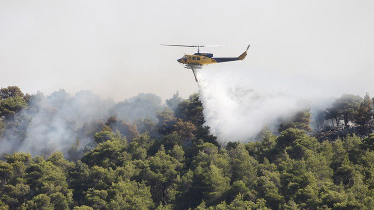 Ενημέρωση από τον Μιχάλη Χρυσοχοΐδη για τις πυρκαγιές