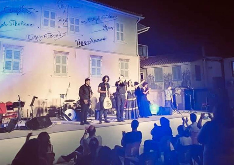 Στο Κηποθέατρο "Άγγελος Σικελιανός"