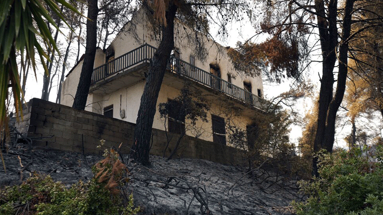 Έχουν καεί πάνω από 80.000 στρέμματα στα Βίλια και 6.000 στη Λαυρεωτική