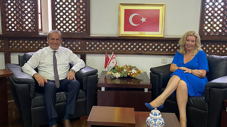 Κύπρος: Έντονες αντιδράσεις προκάλεσε η επίσκεψη Ολλανδής βουλευτή στα κατεχόμενα και ανάρτησή της στο Twitter