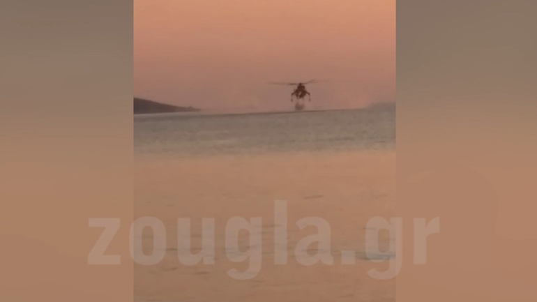 Ελικόπτερο Ericsson ανεφοδιάζεται από τη θάλασσα στο Πόρτο Γερμενό