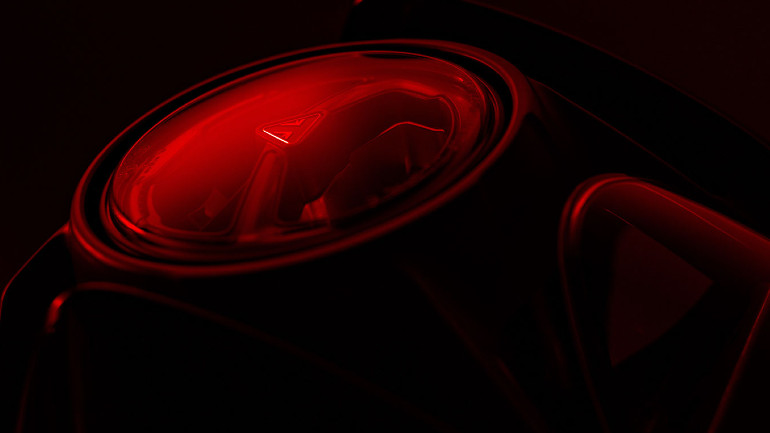 Το εμπρός φωτιστικό σώμα είναι στρογγυλό προερχόμενο από το Trident 660.