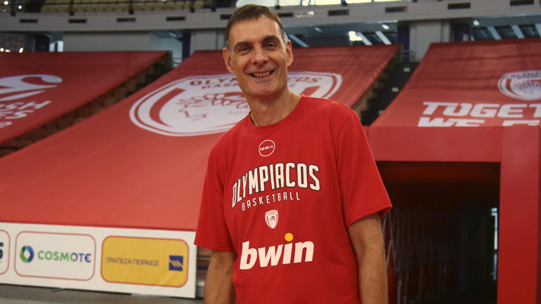 Μπαρτζώκας: «Η ομάδα θα είναι πολύ φιλόδοξη, δεν έχουμε ολοκληρώσει ακόμα όλες τις μεταγραφές»