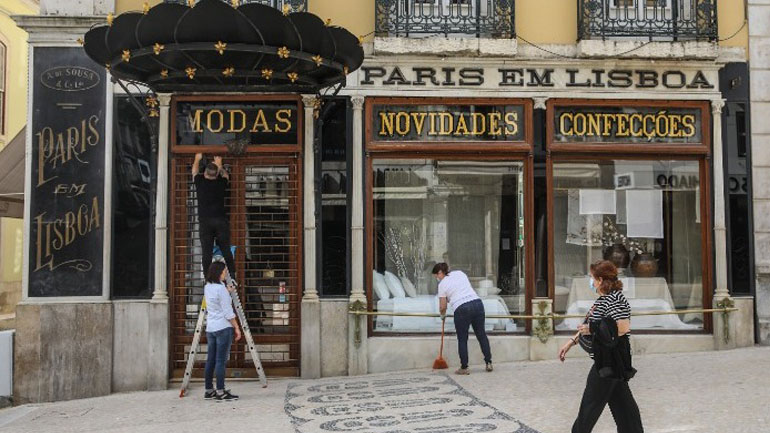 Η Πορτογαλία χαλαρώνει τους περιορισμούς, καθώς το ποσοστό εμβολιασμών ανήλθε σε 70%
