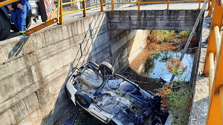 Καβάλα: Νεκρός ο οδηγός αυτοκινήτου που έπεσε σε αρδευτικό κανάλι Καβάλα: Νεκρός ο οδηγός αυτοκινήτου που έπεσε σε αρδευτικό κανάλι