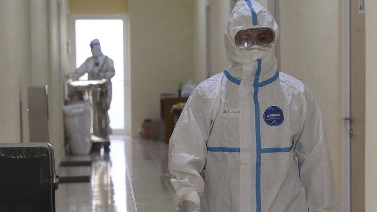 Ινδονησία-Covid-19: Σχεδόν 1.500 θάνατοι σε 24 ώρες