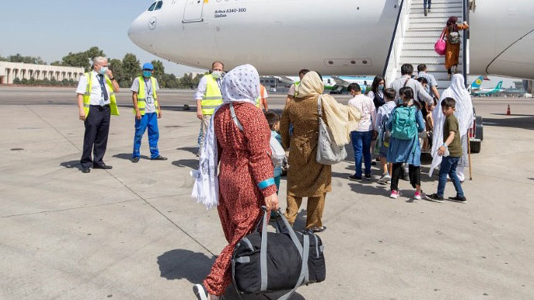 Το Βερολίνο θα στείλει ελικόπτερα στην Καμπούλ για να διασώσουν Γερμανούς πολίτες