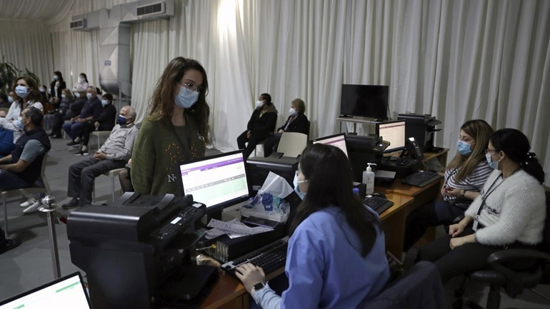 Κορωνοϊός: Εξετάζεται η επιβολή νέου lockdown στον Λίβανο