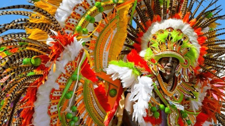 Το πολύχρωμο καρναβάλι «Τζανκανού» στις Μπαχάμες