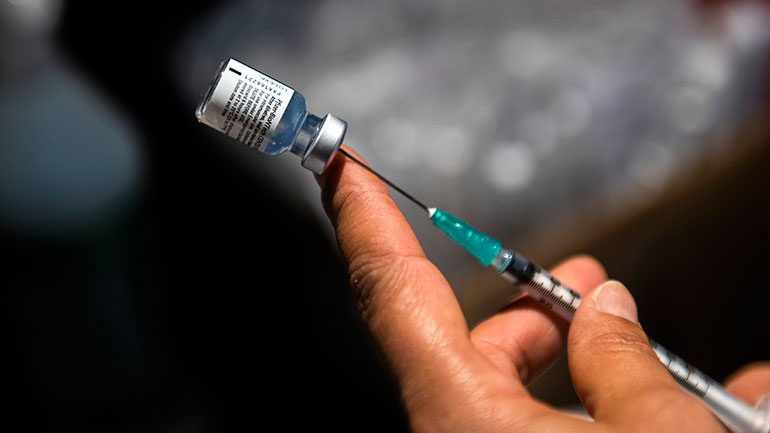 Η Πορτογαλία συνεχίζει την εκστρατεία εμβολιασμών κατά της Covid-19 με τους 12-15 ετών