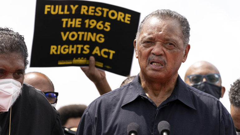 ΗΠΑ: Στο νοσοκομείο με Covid-19 o Τζέσε Τζάκσον