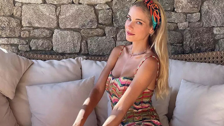 Η Δούκισσα Νομικού μας δείχνει το υπέροχο δώρο που της χάρισε η πεθερά της