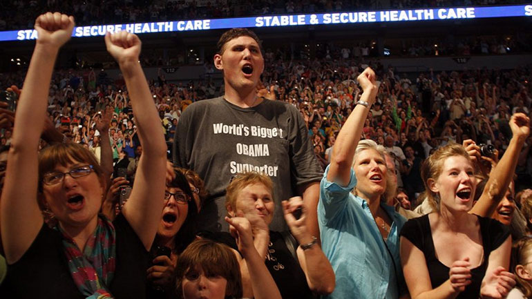 Πέθανε στα 38 του ο ψηλότερος άνδρας των ΗΠΑ