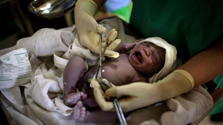 Νότια Αφρική: Εκρηκτική αύξηση των κυοφοριών εφήβων αφότου εκδηλώθηκε ο κορωνοϊός