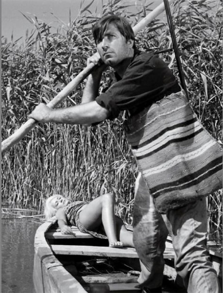 Στιγμιότυπο από την ταινία «Πόθοι στον καταραμένο βάλτο» (1966)