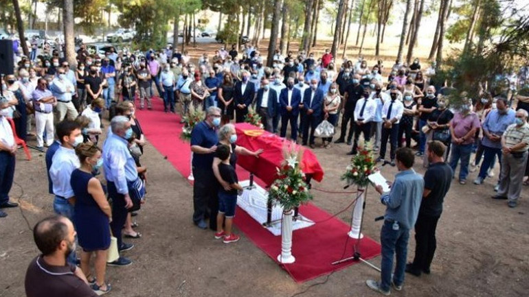 Το τελευταίο αντίο στον Αντώνη Σκυλλάκο