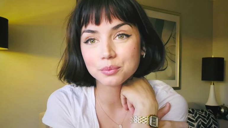 Ana de Armas: Το beauty tool που χρησιμοποιεί ακόμα και στο backstage των γυρισμάτων!