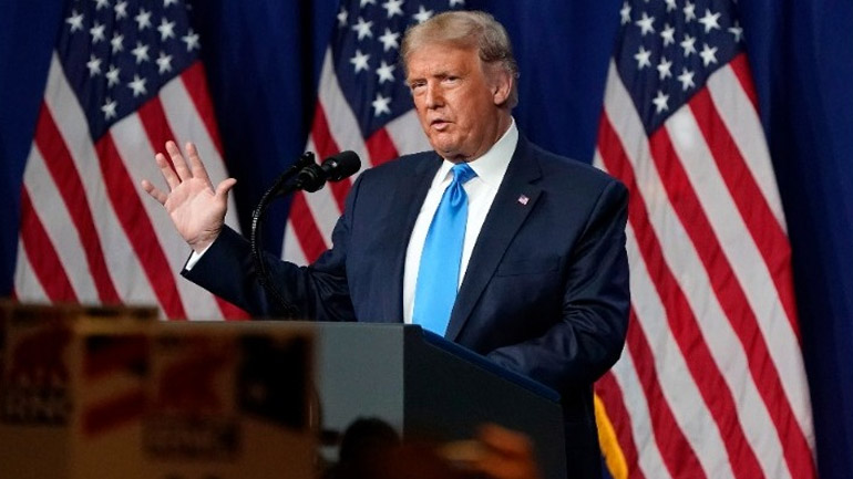 Ο Τραμπ καταδικάζει μια τραγωδία που «δεν έπρεπε ποτέ να συμβεί»
