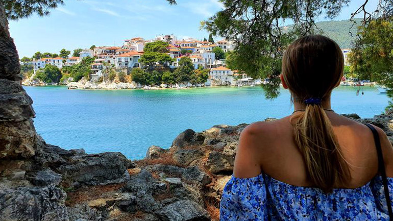 Οδοιπορικό στη Σκιάθο: Ταξίδι στην πριγκίπισσα των Σποράδων