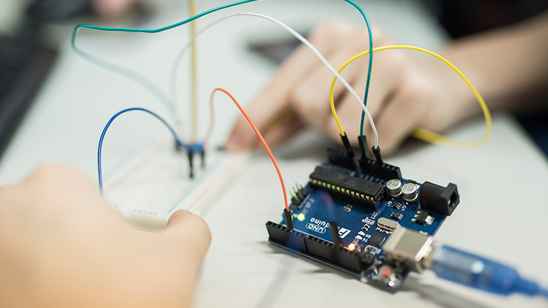 Generation Next: Με τη χρήση της τεχνολογίας, έφηβοι δημιούργησαν κατασκευές που βελτιώνουν την ποιότητα ζωής και προάγουν την υγεία